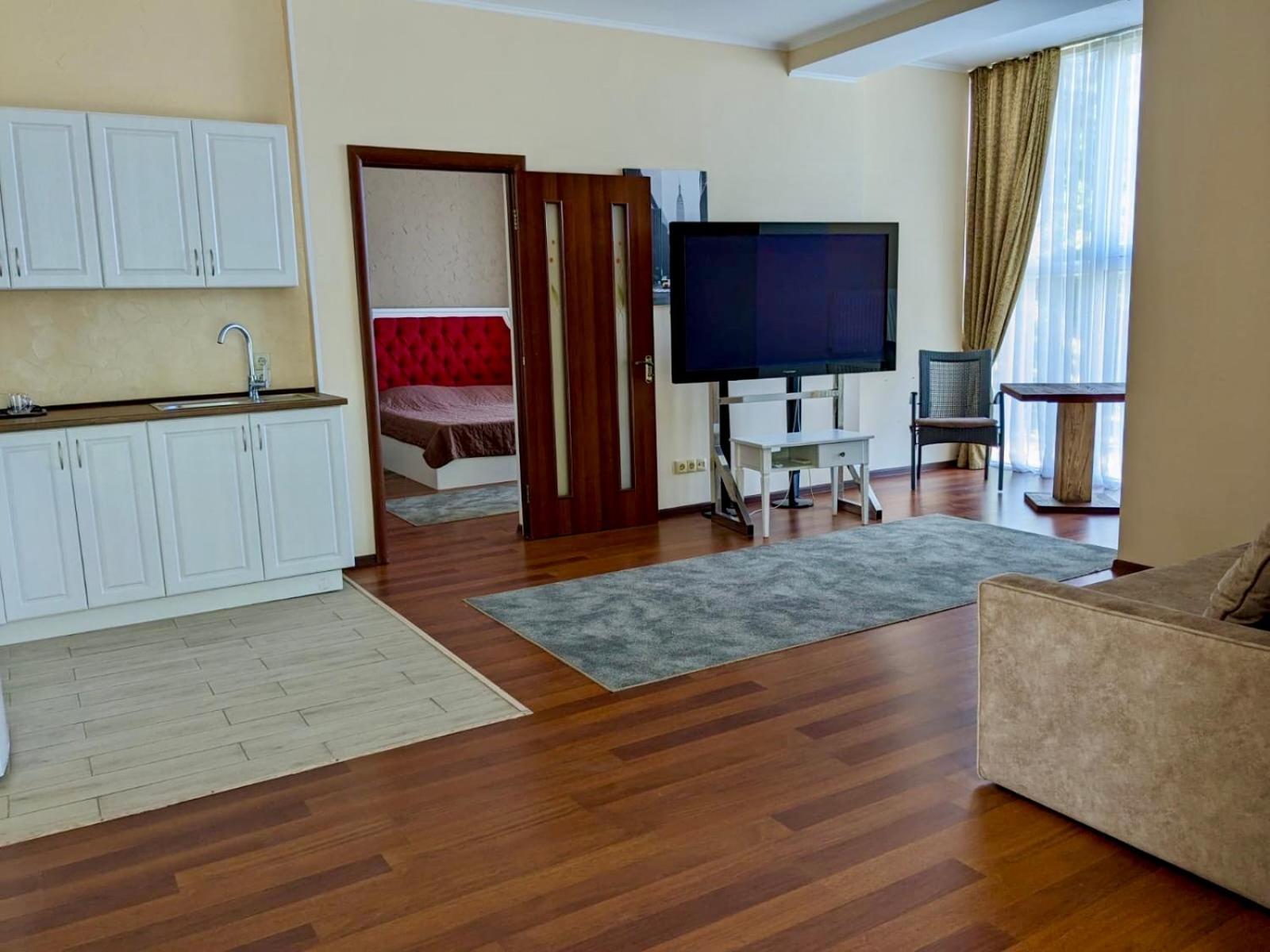 HELEN HOTEL !МИ ПРАЦЮЄМО! НИКОЛАЕВ 3* (Украина) - от 1381 UAH | NOCHI